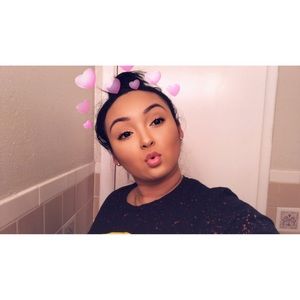 Meet your Posher, Jasmin